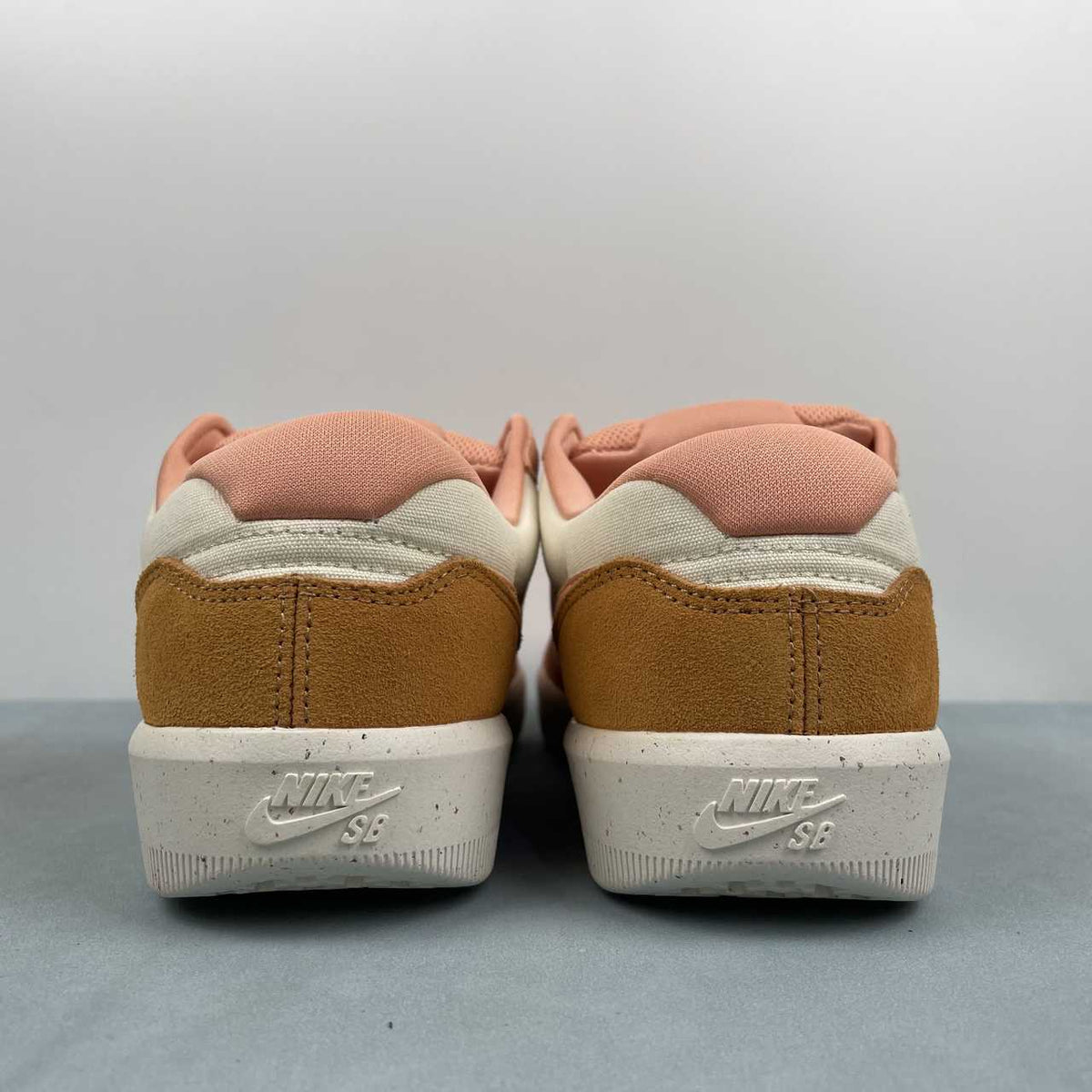 Nike SB Force   Low-Top Sneakers – Pink, Tan & Cream
