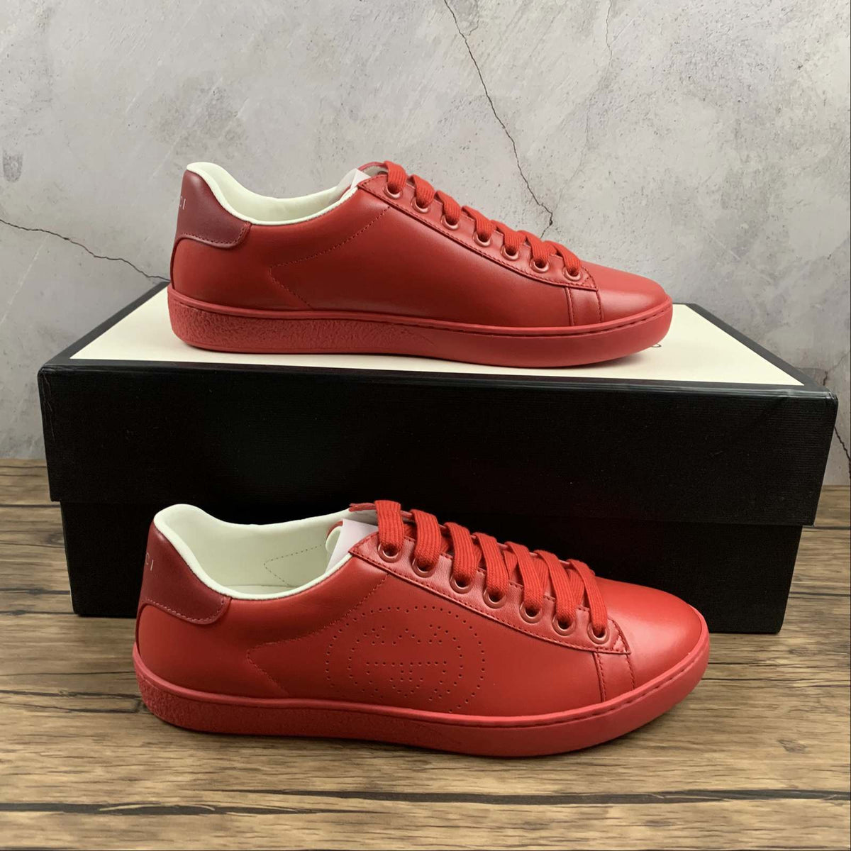 Gucci Red Low-Top Lace-Up Sneakers