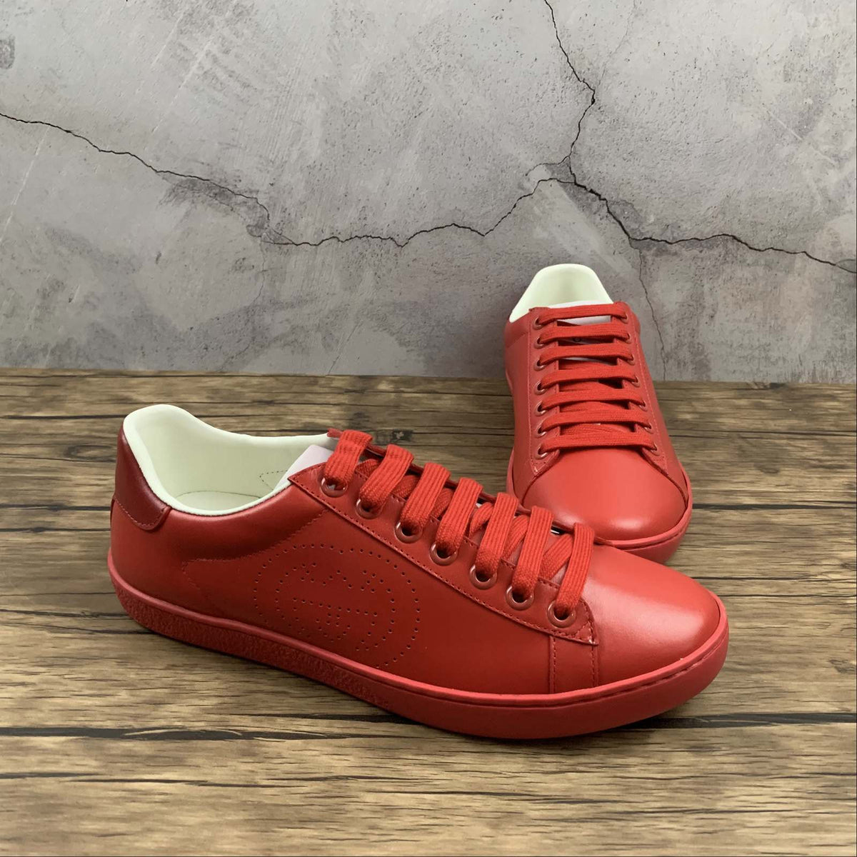 Gucci Red Low-Top Lace-Up Sneakers