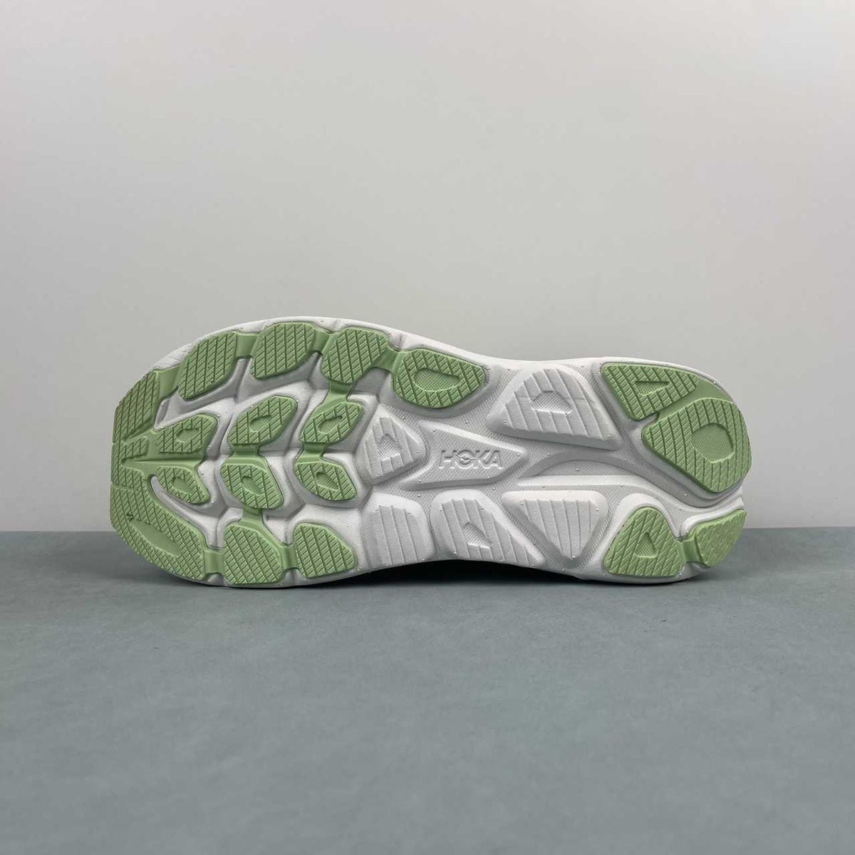 HOKA Clifton 10 – Pale Green & Navy
