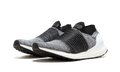 UltraBoost Laceless "Oreo" BB6141